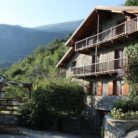 Le Rosier B&B E Appartamento Saint-Vincent Esterno foto