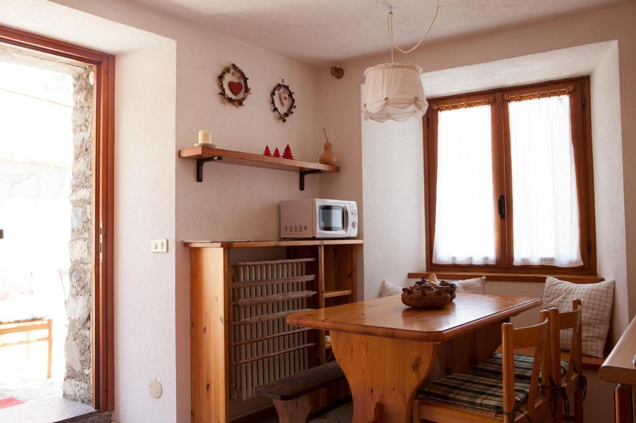 Le Rosier B&B E Appartamento Saint-Vincent Esterno foto