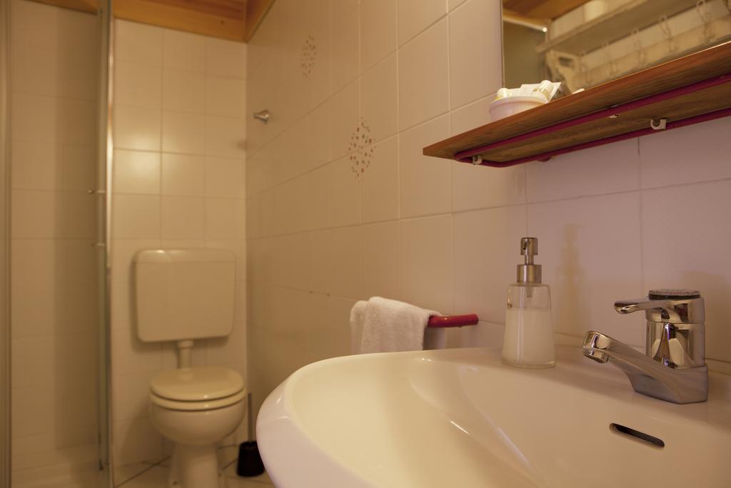 Le Rosier B&B E Appartamento Saint-Vincent Esterno foto